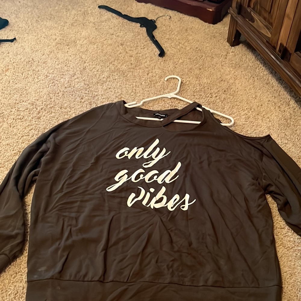 Express/Size Large - Picture 3 of 3